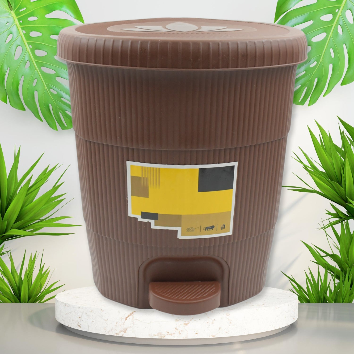 3636 Homeware Dustbin Clean Mini Small Size Plastic Pedal Dustbin Used For Kitchen, Office, Car (1 PC) 3636 Homeware Dustbin Clean Mini Small Size Plastic Pedal Dustbin Used For Kitchen, Office, Car (1 PC)